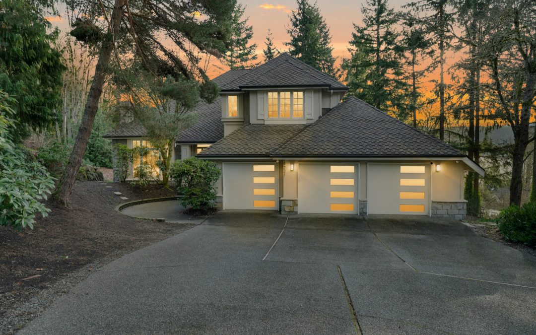 SPOTLIGHT TOUR FOR 19221 SE 25th St Sammamish, WA