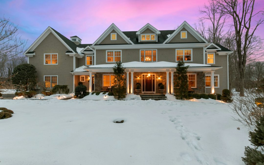 SPOTLIGHT TOUR FOR 21 Ravenglass Drive Stamford, CT