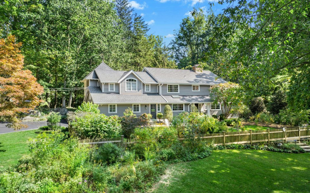 SPOTLIGHT TOUR FOR 15 Queens Lane Darien, CT